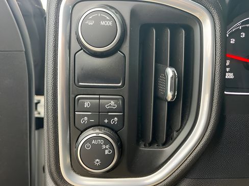 Used 2022 Chevrolet Silverado 1500 RST w/ Convenience Package II RWD image 22