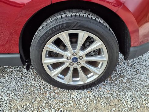 Used 2017 Ford Edge Titanium w/ Equipment Group 302A image 40