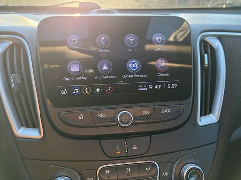 Used 2023 Chevrolet Malibu LT image 15