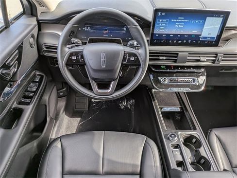 New 2026 Lincoln Corsair Reserve image 15