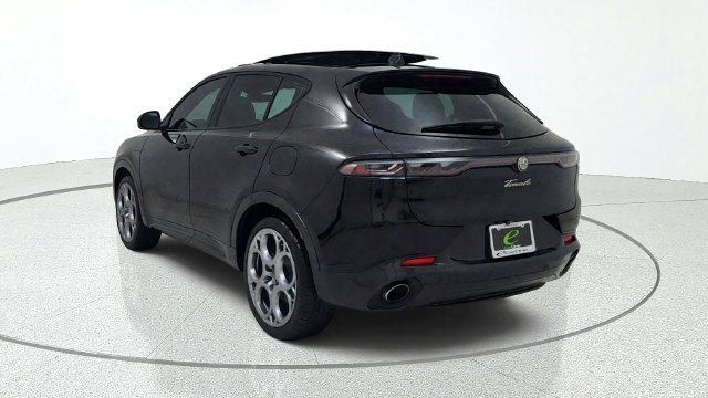 Used 2024 Alfa Romeo Tonale Veloce AWD/4WD image 6