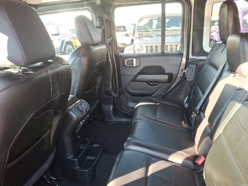 Used 2021 Jeep Wrangler Unlimited Sahara image 20