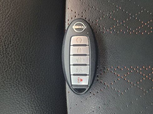 Used 2023 Nissan Altima 2.5 SR w/ SR Premium Package FWD image 32