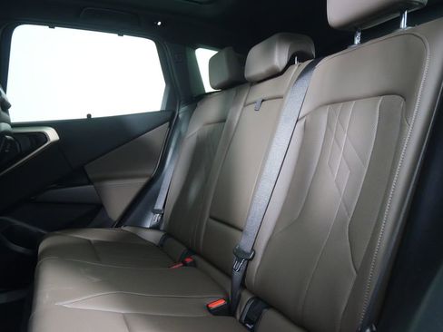 Certified 2025 BMW X3 xDrive30i w/ Premium Package AWD/4WD image 15