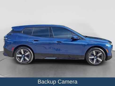 Used 2024 BMW iX xDrive50 w/ Sport Package AWD/4WD image 9