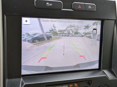 Used 2017 Ford F150 Lariat image 29