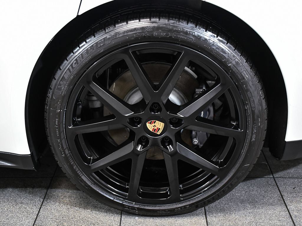 Used 2025 Porsche Panamera 4 E-Hybrid AWD/4WD image 7