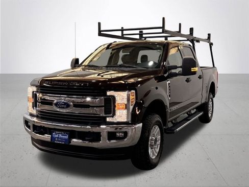 Used 2019 Ford F250 XLT w/ XLT Value Package image 2