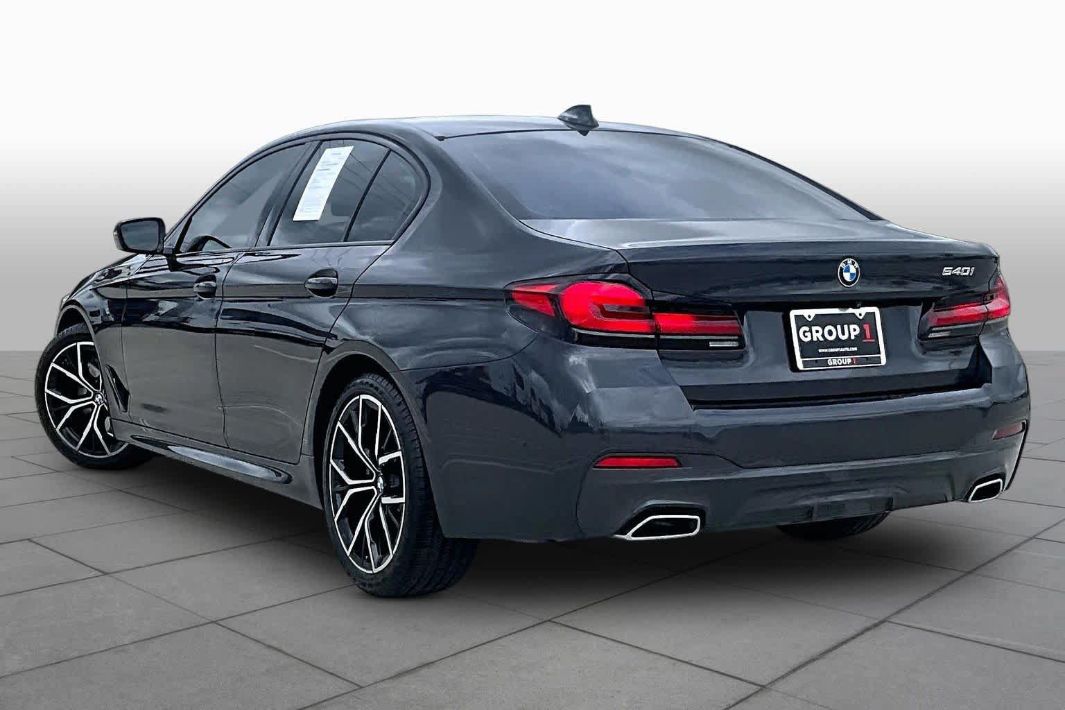 Used 2022 BMW 540i w/ M Sport Package RWD image 11