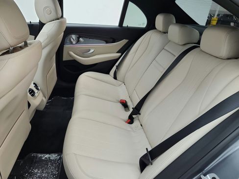 Used 2019 Mercedes-Benz E 300 image 21