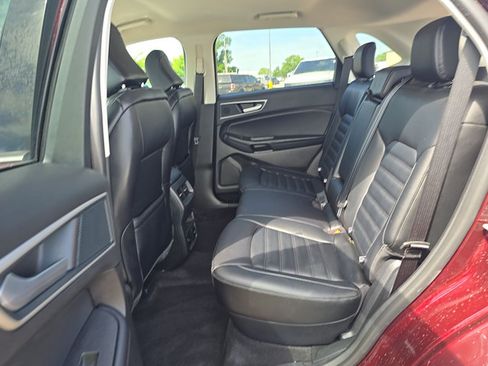 Used 2024 Ford Edge SEL w/ Convenience Package AWD/4WD image 11