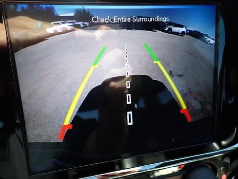 Used 2020 Jeep Grand Cherokee Altitude AWD/4WD image 23