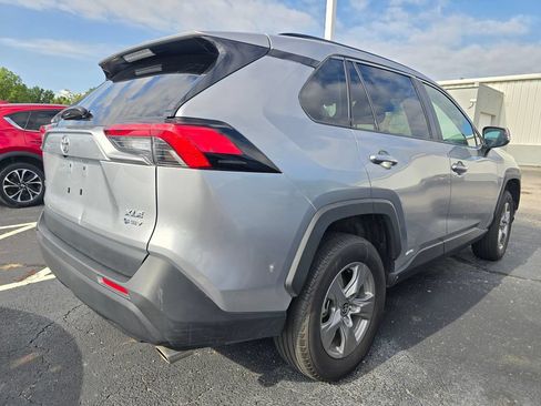 Used 2025 Toyota RAV4 XLE AWD/4WD image 8