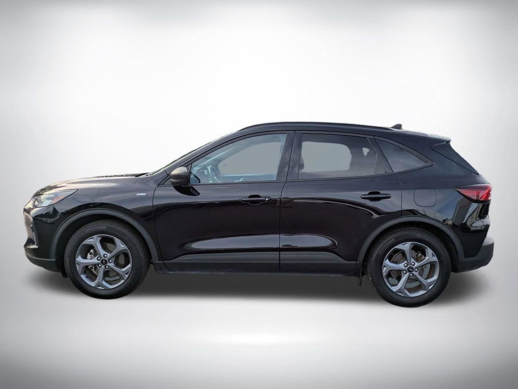 Used 2025 Ford Escape ST-Line FWD image 7