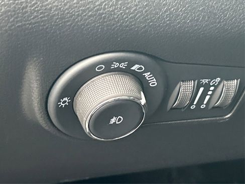 New 2026 Jeep Compass Limited image 39