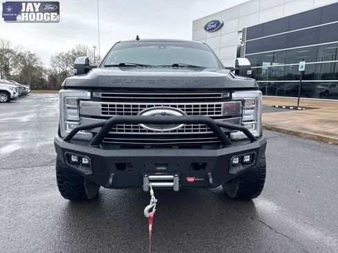 Used 2019 Ford F250 Platinum w/ Platinum Ultimate Package image 9