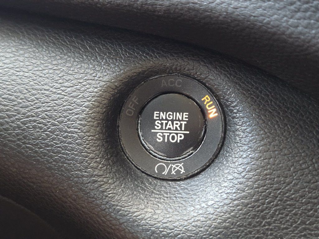 Used 2023 Jeep Cherokee Altitude Lux AWD/4WD image 22