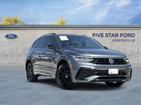 Used 2022 Volkswagen Tiguan SE R-Line FWD image 1