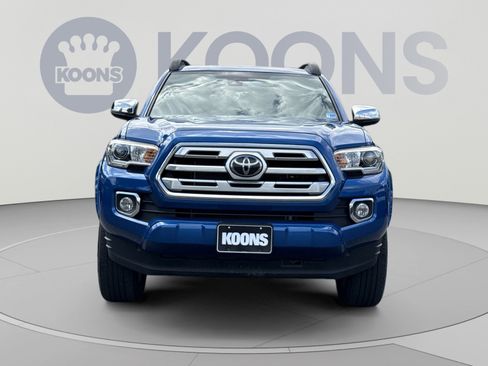 Used 2018 Toyota Tacoma Limited AWD/4WD image 11