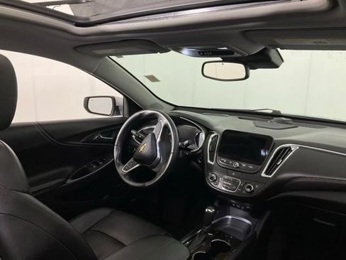Used 2020 Chevrolet Malibu Premier FWD image 33