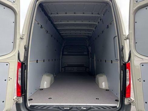 New 2025 Mercedes-Benz Sprinter 2500 image 5