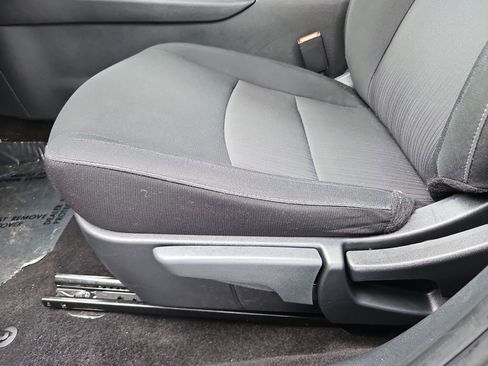 Used 2025 Nissan Sentra SV FWD image 22