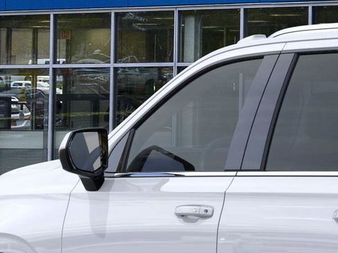 New 2026 Chevrolet Suburban LS AWD/4WD image 12