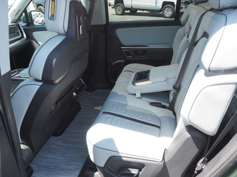 Used 2023 Rivian R1S Launch Edition AWD/4WD image 15