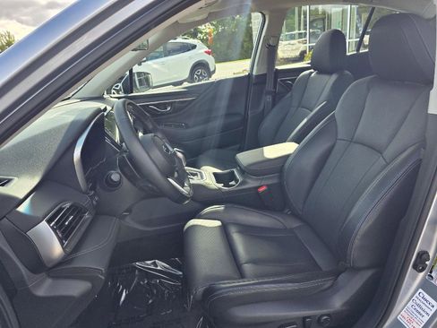 Used 2022 Subaru Legacy Limited image 9