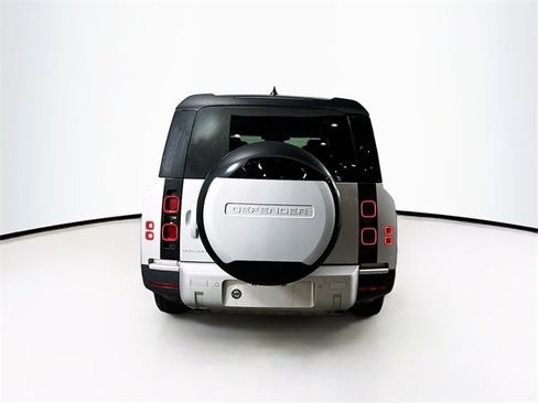 Certified 2024 Land Rover Defender 130 S image 31