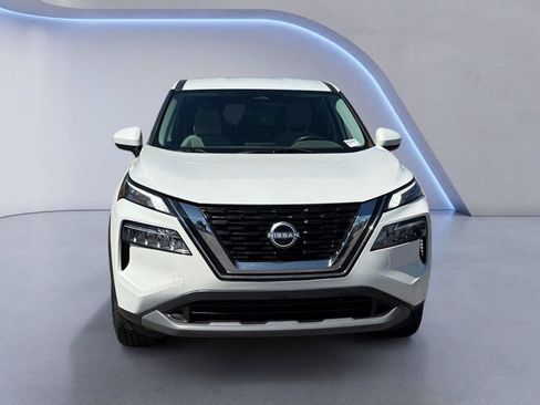 Used 2023 Nissan Rogue SV FWD image 8