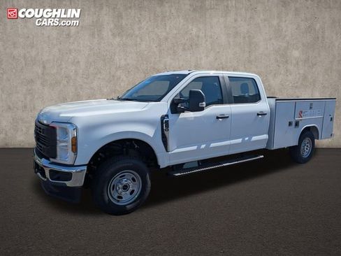 New 2026 Ford F250 4x4 Crew Cab Super Duty image 4