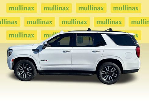Used 2023 GMC Yukon AT4 AWD/4WD image 9