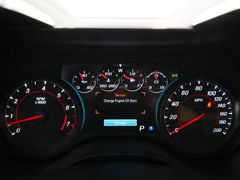 Used 2017 Chevrolet Camaro SS RWD image 18