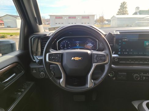 Used 2024 Chevrolet Silverado 2500 LT image 10
