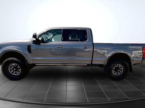 Used 2021 Ford F350 Lariat w/ Tremor Off-Road Package AWD/4WD image 3
