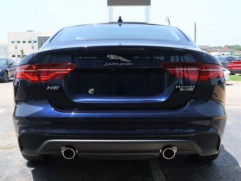 Used 2020 Jaguar XE S image 9