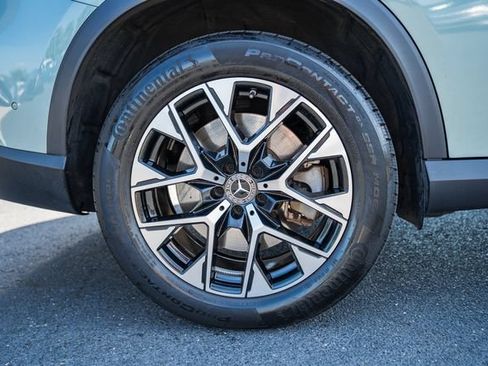Used 2025 Mercedes-Benz GLC 350e 4MATIC image 14