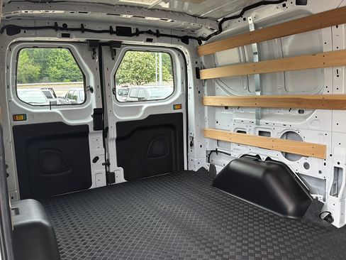 Used 2025 Ford Transit 250 Low Roof w/ Exterior Upgrade Package RWD image 18
