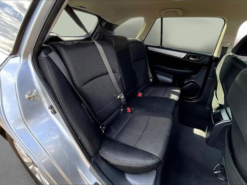 Used 2016 Subaru Outback 2.5i Premium image 25