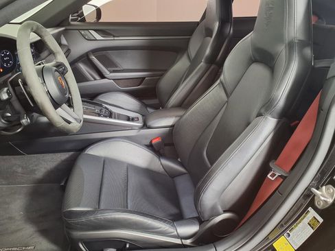 Used 2023 Porsche 911 Carrera image 20