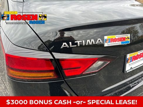 New 2025 Nissan Altima 2.5 SL image 33