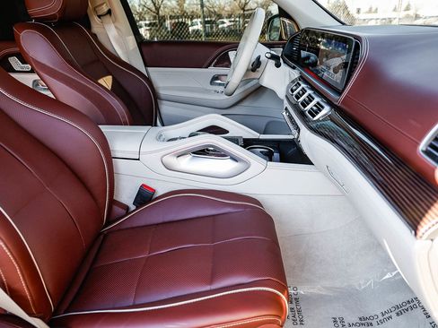 Certified 2023 Mercedes-Benz Maybach GLS 600 Maybach GLS 600 image 17