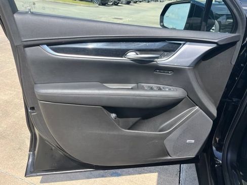Used 2025 Cadillac XT5 Premium Luxury FWD image 14