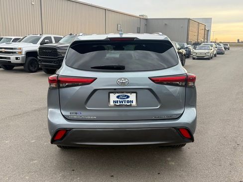 Used 2020 Toyota Highlander Limited image 35