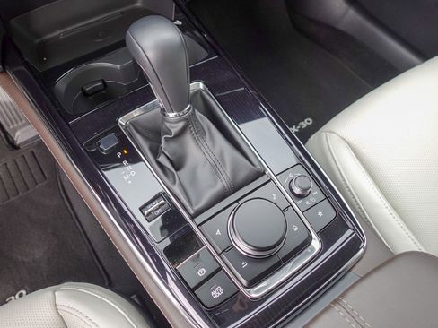 Certified 2025 MAZDA CX-30 AWD 2.5 S w/ Premium Package image 18