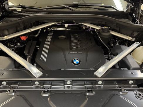 Used 2022 BMW X6 xDrive40i w/ M Sport Package AWD/4WD image 27