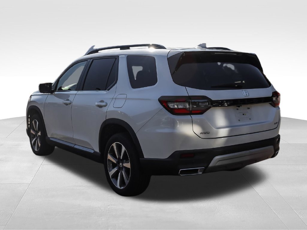Used 2024 Honda Pilot Elite image 6