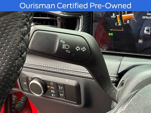 Used 2025 Ford Mustang GT Premium RWD image 32