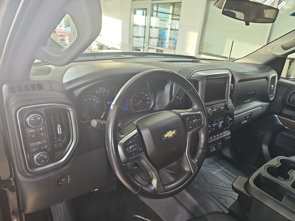 Used 2019 Chevrolet Silverado 1500 LT w/ All-Star Edition AWD/4WD image 19